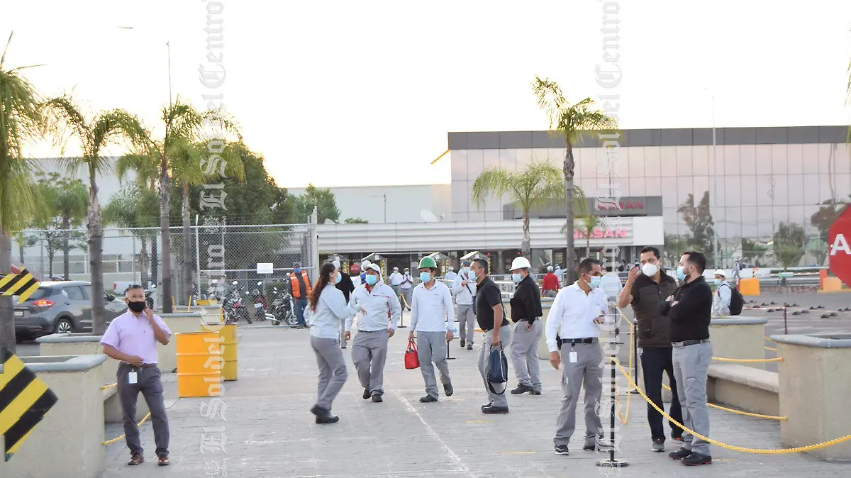 Protestan trabajadores Nissan 8